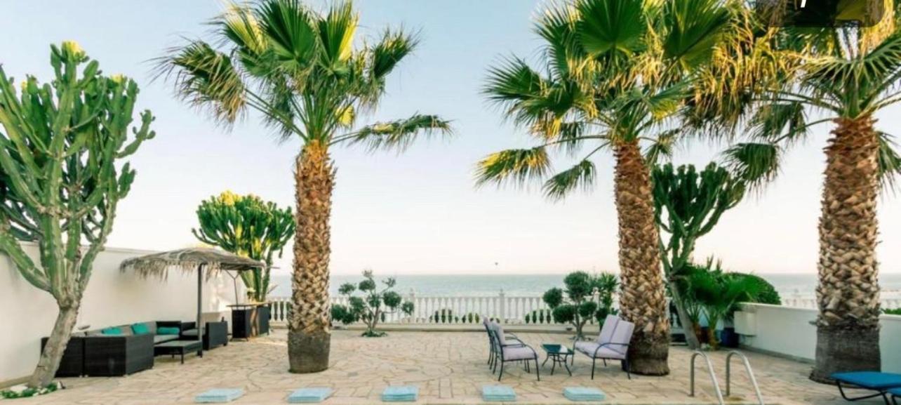 Zygi Beachfront Villa المظهر الخارجي الصورة