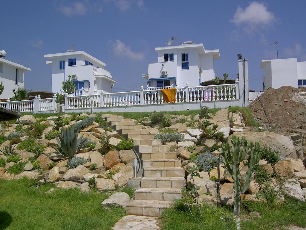 Zygi Beachfront Villa المظهر الخارجي الصورة