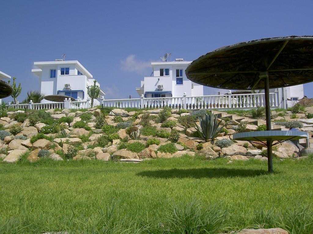 Zygi Beachfront Villa المظهر الخارجي الصورة